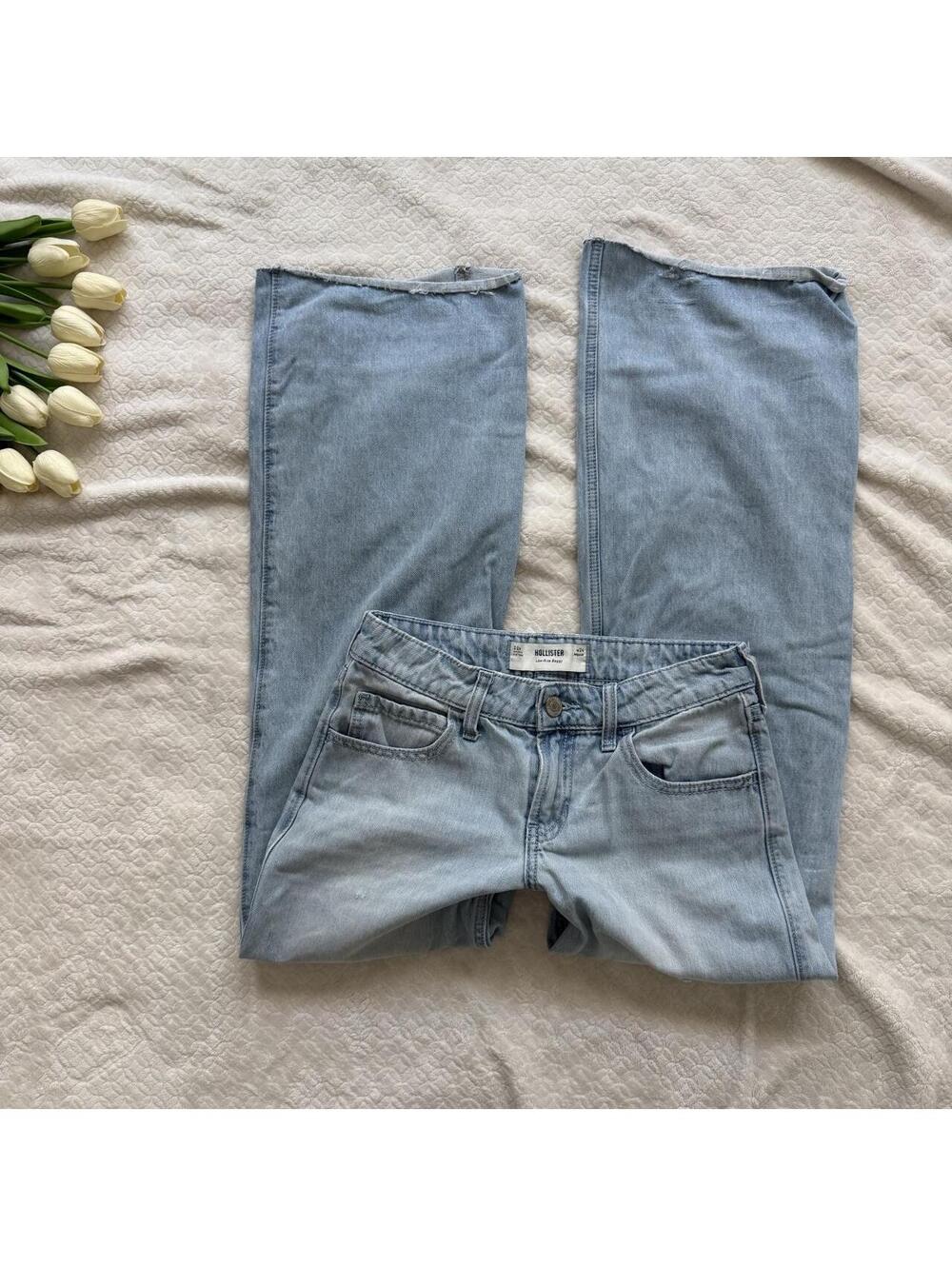 Hollister Co. Low Rise Baggy Jeans